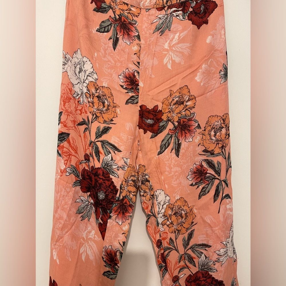 NWT BB Dakota Isabelle Revolve Sugar Coral Floral Cropped Ruffle Flared Pants - Picture 7 of 16